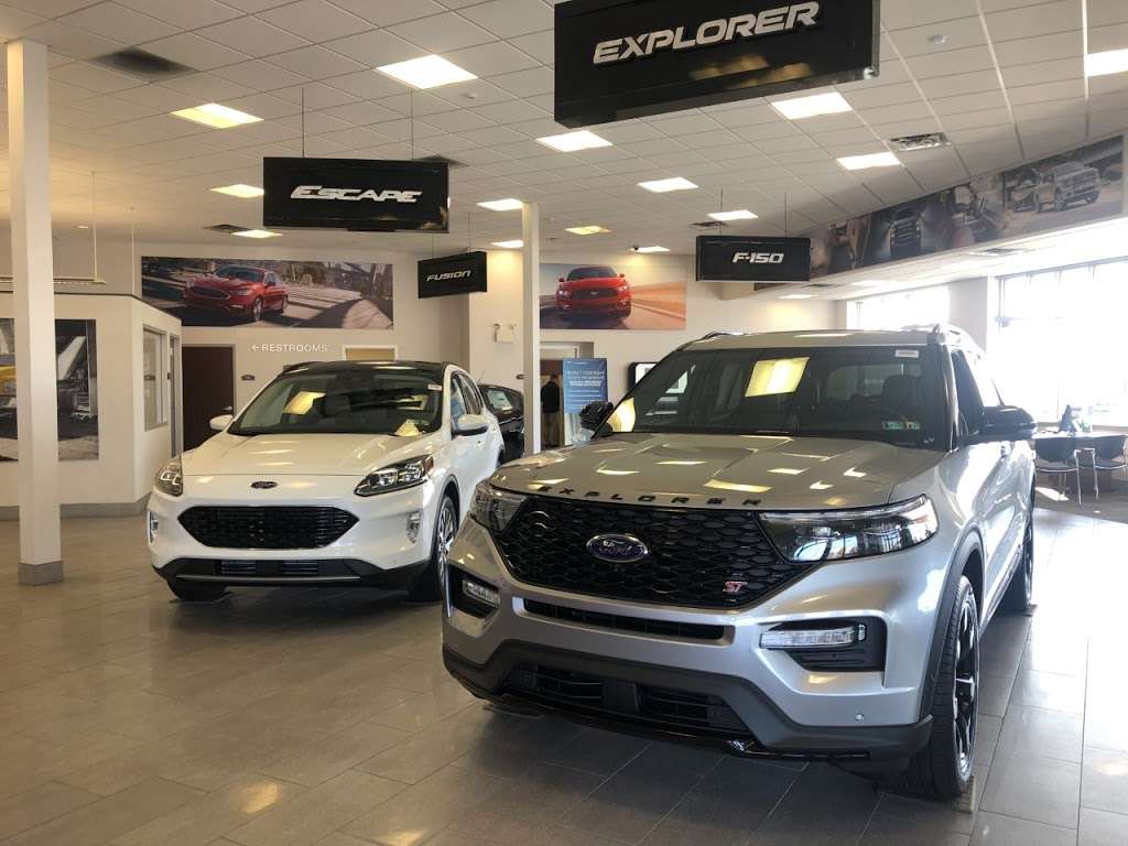 New Holland Ford | 508 W Main St, New Holland, PA 17557, USA | Phone: (717) 354-4901