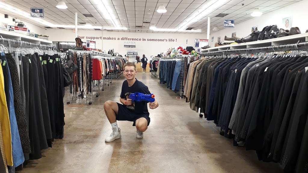 Goodwill Houston Select Stores | 7034 FM 1960 B, Humble, TX 77346, USA | Phone: (281) 359-5670