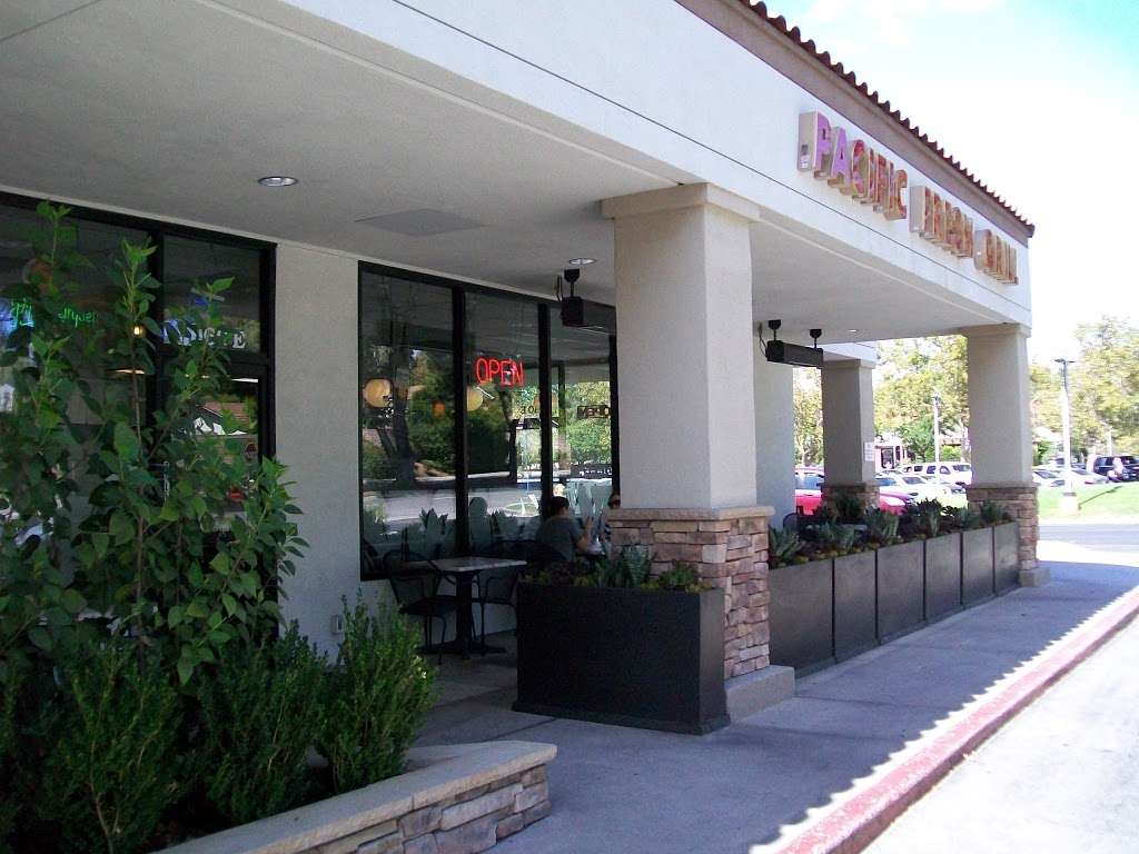 Pacific Fresh Seafood Grill | 2060 E Avenida De Los Arboles, Thousand Oaks, CA 91362, USA | Phone: (805) 493-0104