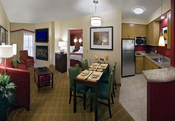 Residence Inn by Marriott Kansas City Airport | 10300 N Ambassador Dr, Kansas City, MO 64153 | Phone: (816) 741-2300