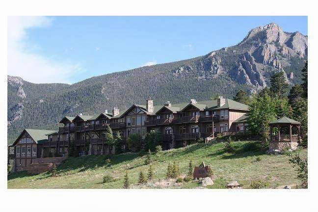 Taharaa Mountain Lodge | 3110 S St Vrain Ave, Estes Park, CO 80517, USA | Phone: (970) 577-0098