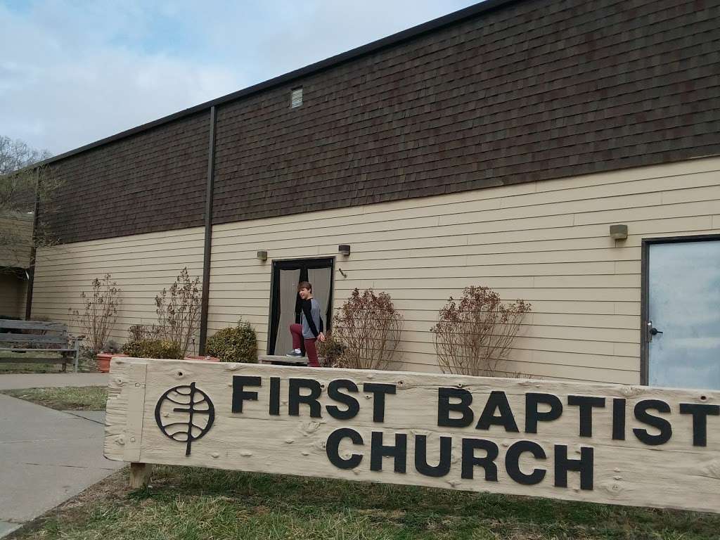 First Baptist Church of Lawrence, KS | 1330 Kasold Dr, Lawrence, KS 66049 | Phone: (785) 843-0020