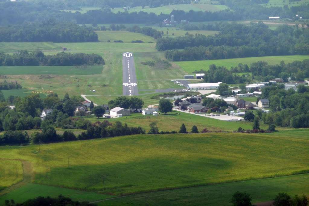 Gettysburg Regional Airport-W05 | 1130 Chambersburg Rd, Gettysburg, PA 17325, USA | Phone: (717) 948-3900