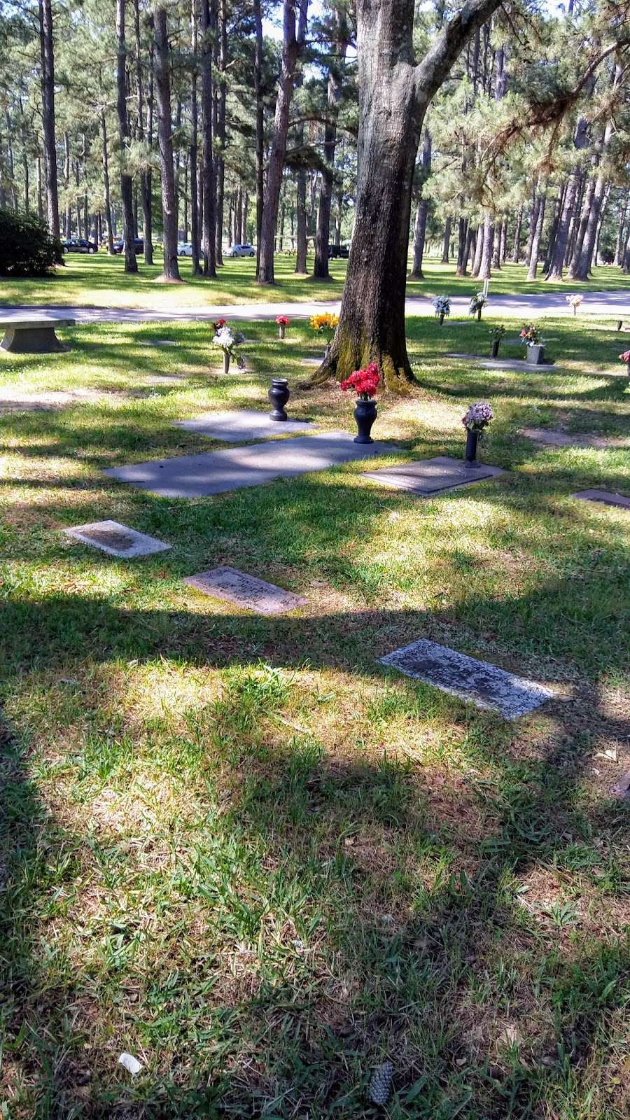 Klein Memorial Park Cemetary | 32509 TX-249, Pinehurst, TX 77362, USA | Phone: (281) 351-7233