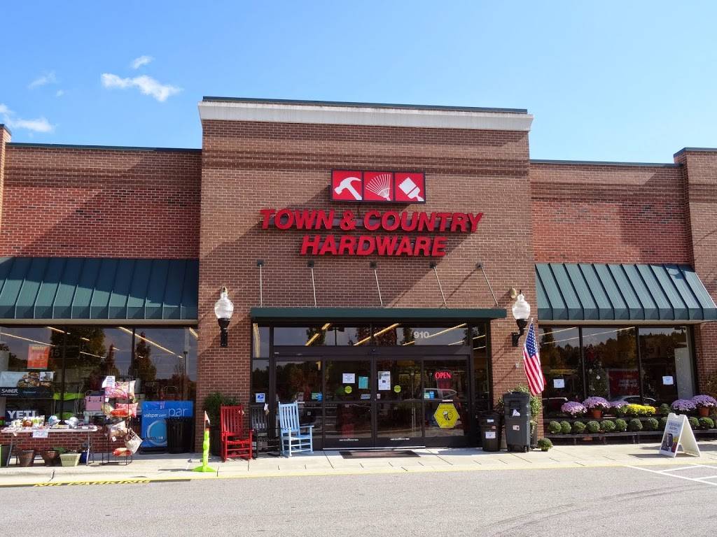 Town & Country Hardware | 910 Gateway Commons Cir, Wake Forest, NC 27587, USA | Phone: (919) 554-4656