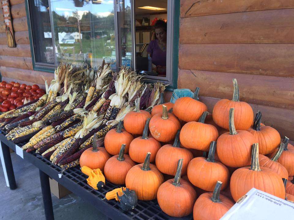 Cavages Country Farm Market | 1203 Roosevelt Hwy, Waymart, PA 18472, USA | Phone: (570) 251-7709