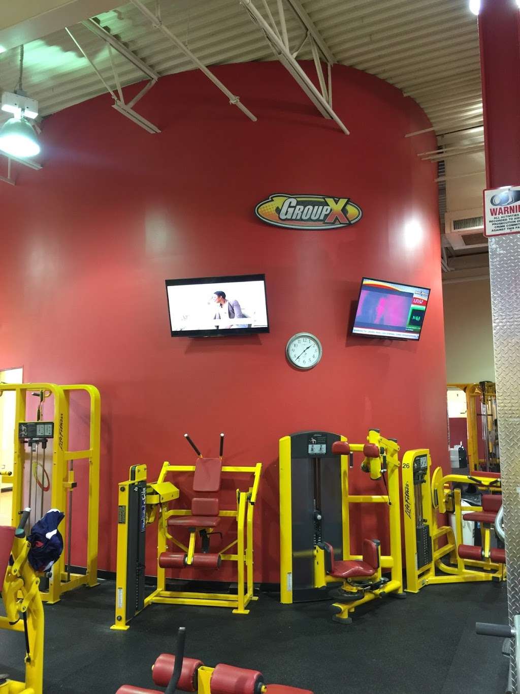 Retro Fitness | 300 Business Park Dr, Freehold, NJ 07728 | Phone: (732) 863-1111