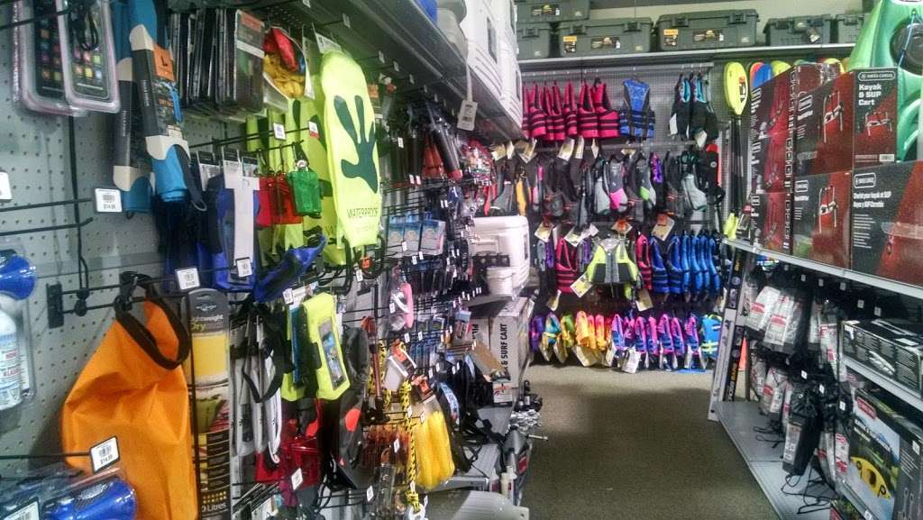 DICKS Sporting Goods | 1365 N Dupont Hwy Ste 6000, Dover, DE 19901, USA | Phone: (302) 678-9160