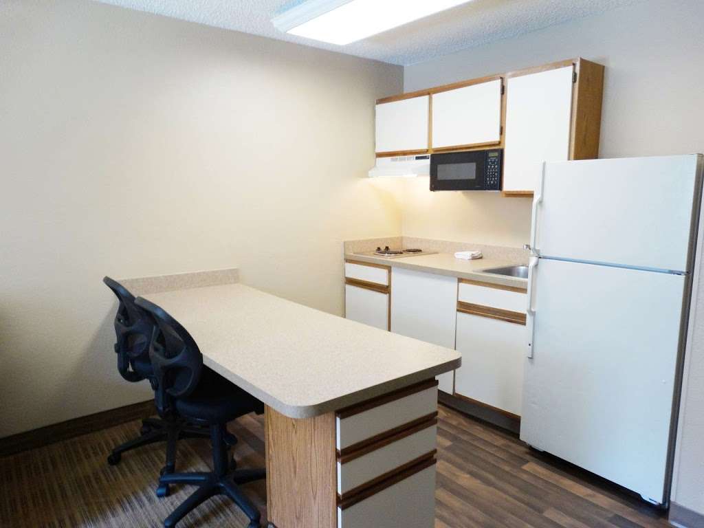 Extended Stay America Phoenix - Airport - Tempe | 2165 W 15th St, Tempe, AZ 85281 | Phone: (480) 557-8880