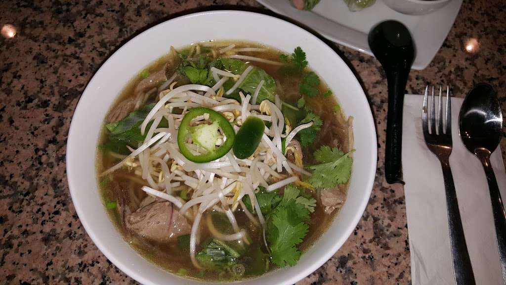 Lets Pho | 1701 Fairway Dr #2a, Alvin, TX 77511 | Phone: (281) 245-6360