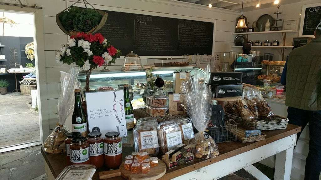 The French Market | 114 E River Rd, Rumson, NJ 07760, USA | Phone: (732) 530-1692