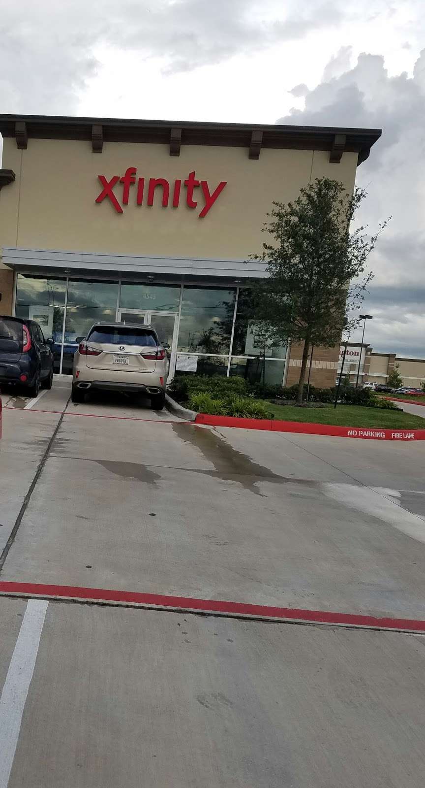 Xfinity Store by Comcast | 4545 East Sam Houston Pkwy S, Pasadena, TX 77505 | Phone: (800) 934-6489