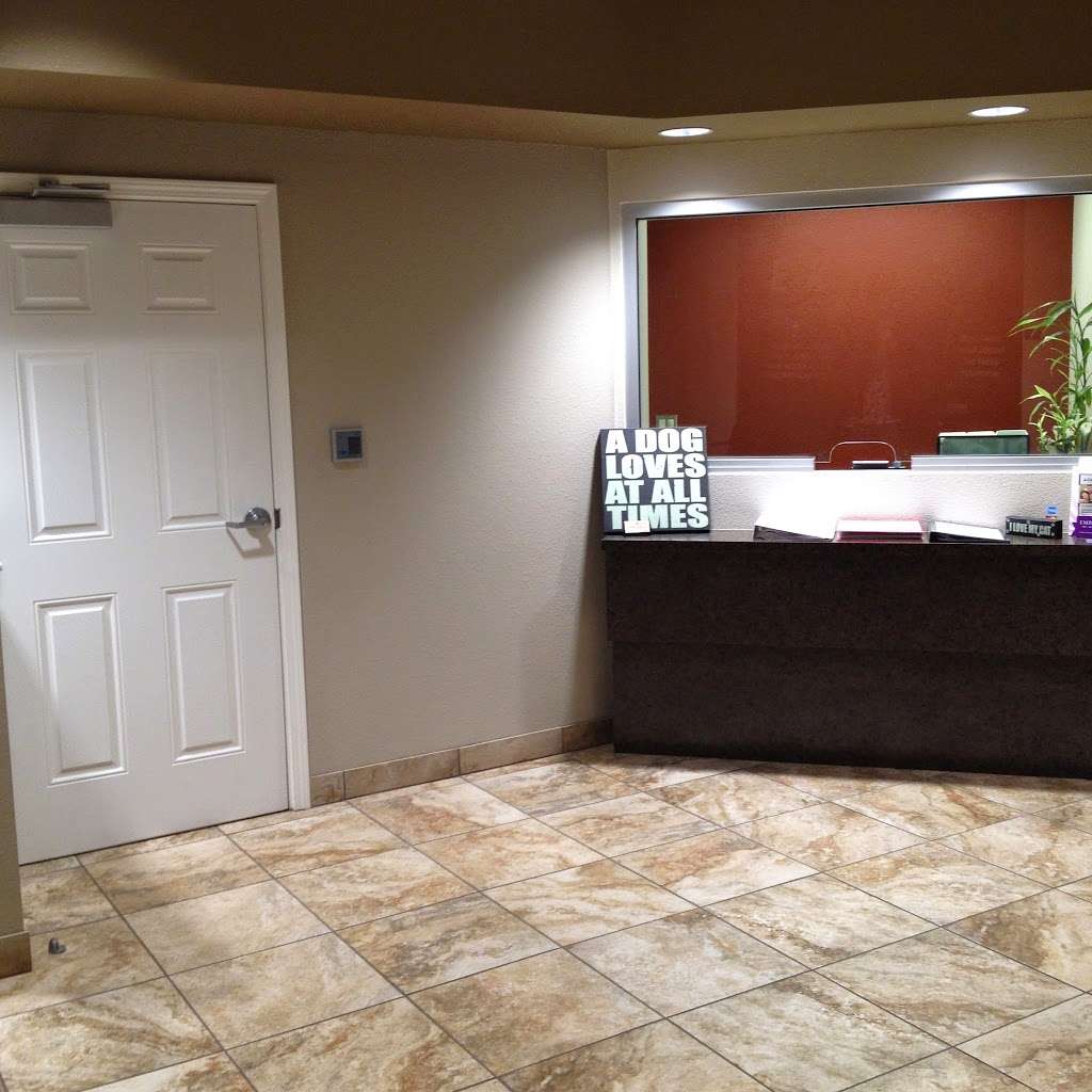 East Valley Emergency Pet Clinic | 938 N Diamond Bar Blvd, Diamond Bar, CA 91765, USA | Phone: (909) 861-5737