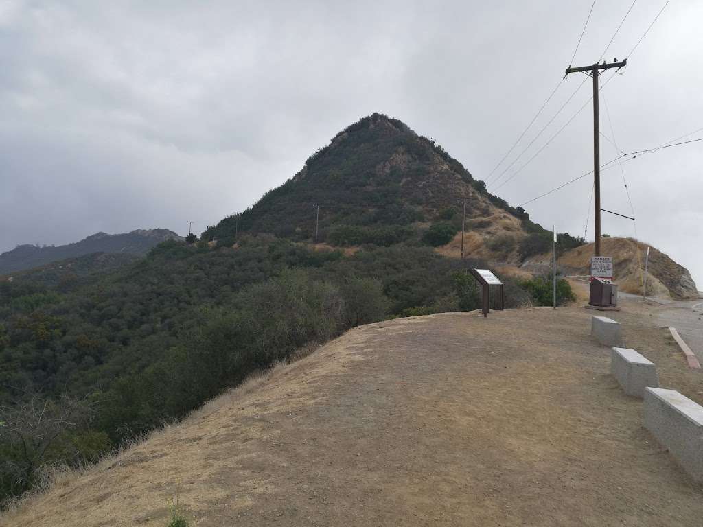 Topanga Lookout Trailhead | Saddle Peak Rd, Malibu, CA 90265, USA