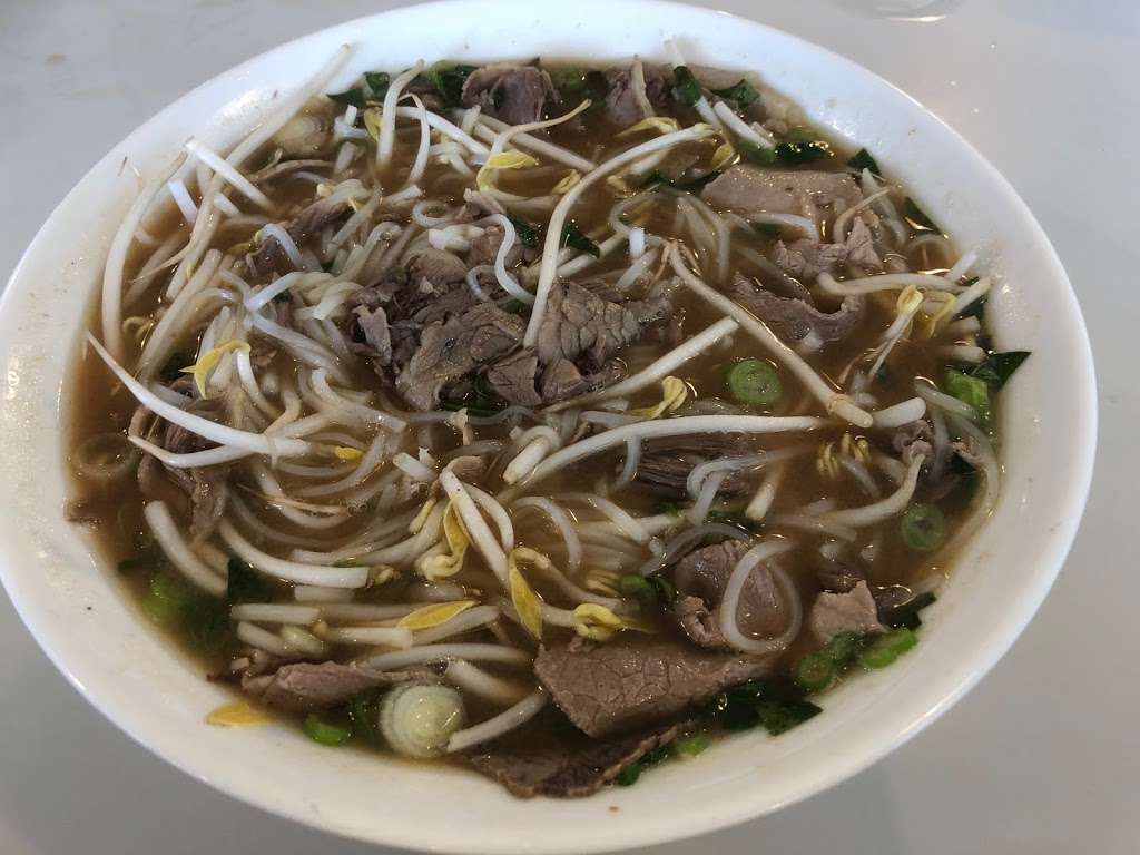 Pho75 | 3103 Graham Rd, Falls Church, VA 22042, USA | Phone: (703) 204-1490