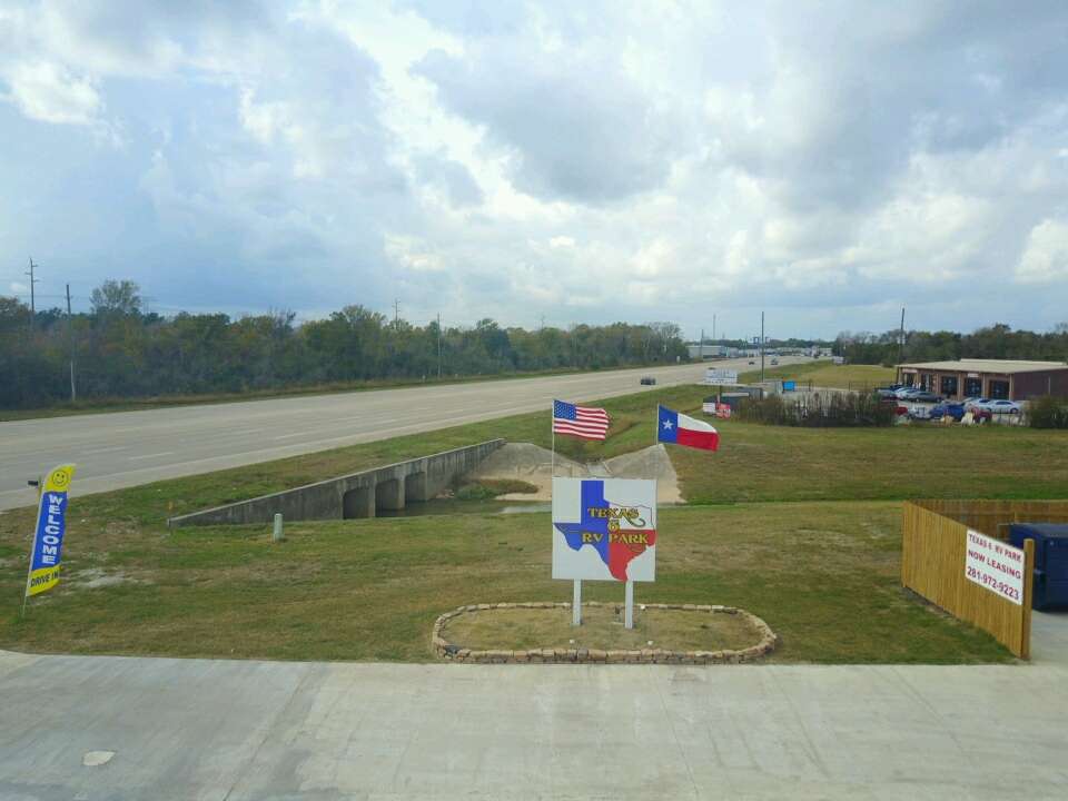 Texas 6 RV Park | 15545 Hwy 6, Rosharon, TX 77583, USA | Phone: (281) 972-9223