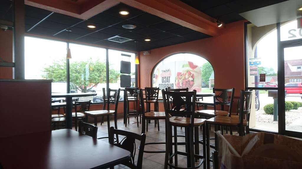 Taco Bell | 3502 W 16th St, Indianapolis, IN 46222 | Phone: (317) 631-4604