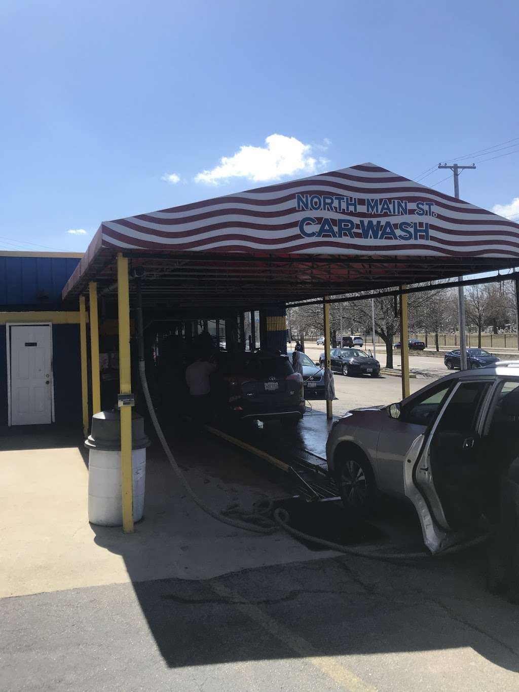 North Main Street Auto Wash | 985 N Main St, Providence, RI 02904, USA | Phone: (401) 331-8996