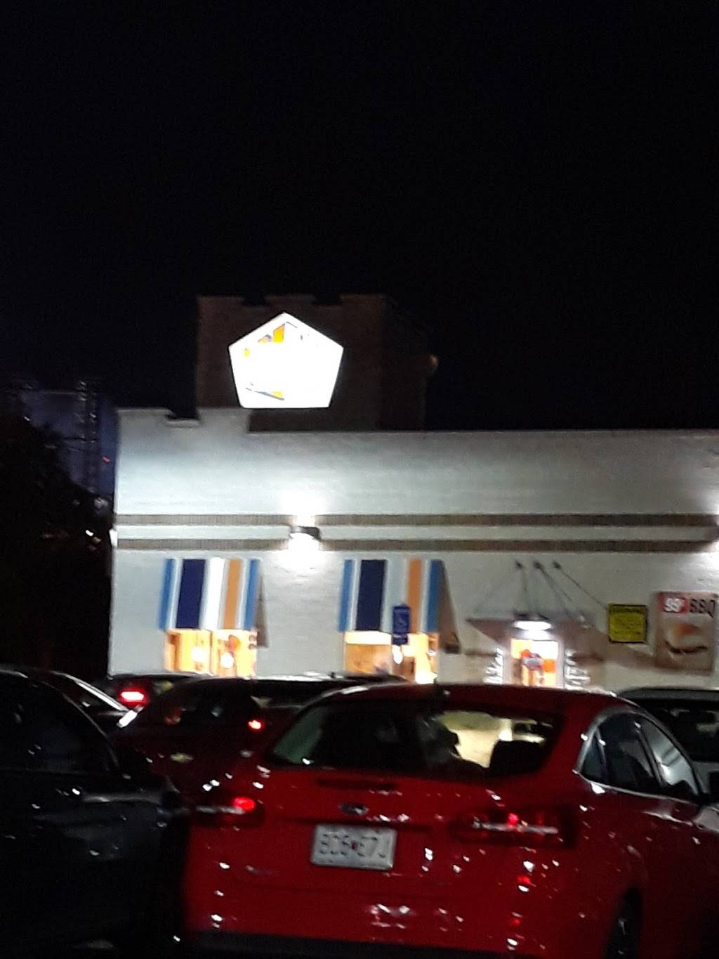 White Castle | 806 S Broadway, St. Louis, MO 63102, USA | Phone: (314) 241-8795