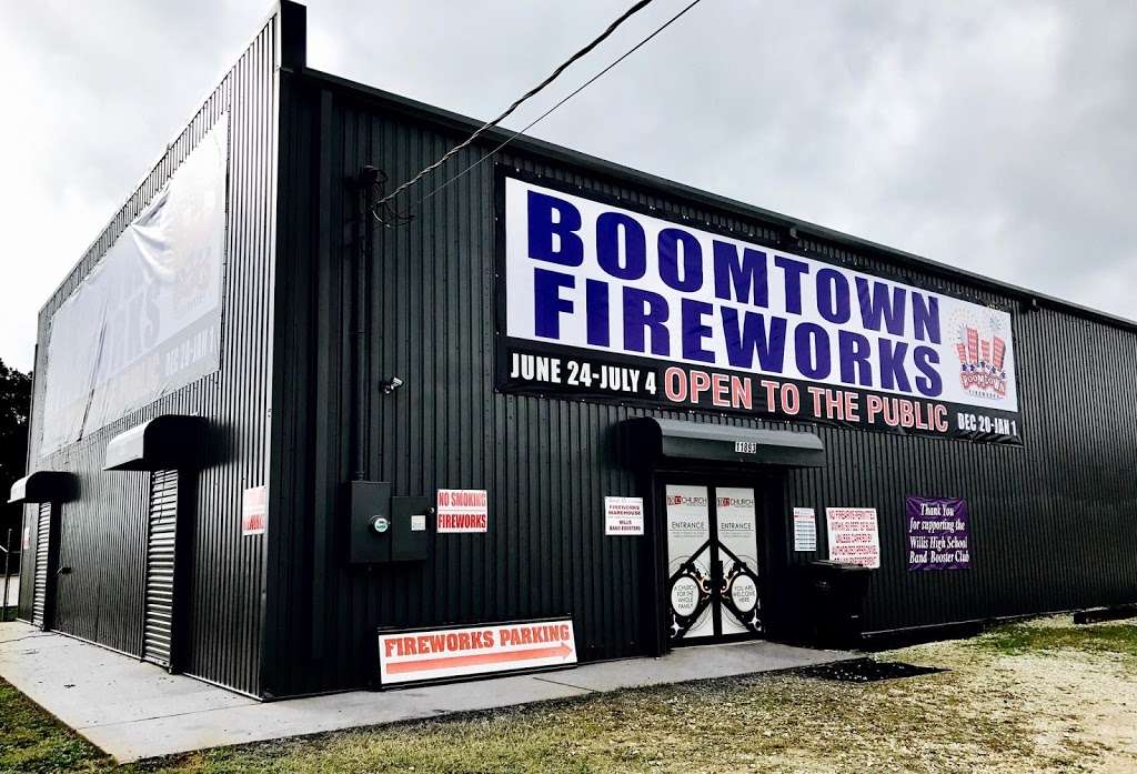 Boomtown Fireworks | 11893 TX-75, Willis, TX 77378, USA | Phone: (936) 499-9135