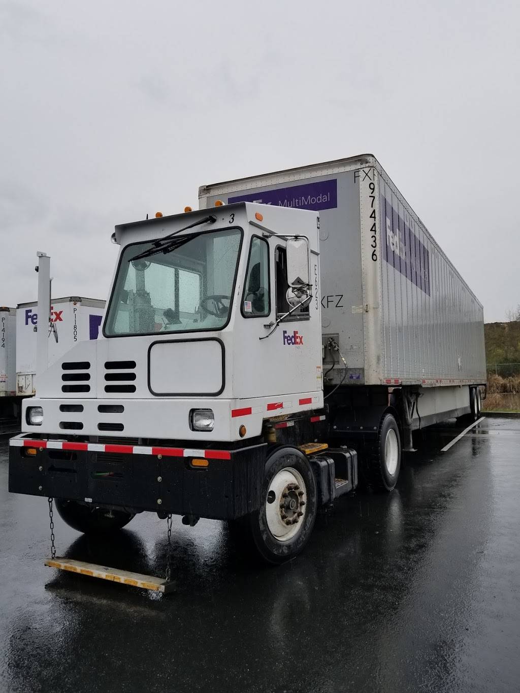 FedEx Freight | 750 NE Fazio Way, Portland, OR 97211, USA | Phone: (800) 400-8318