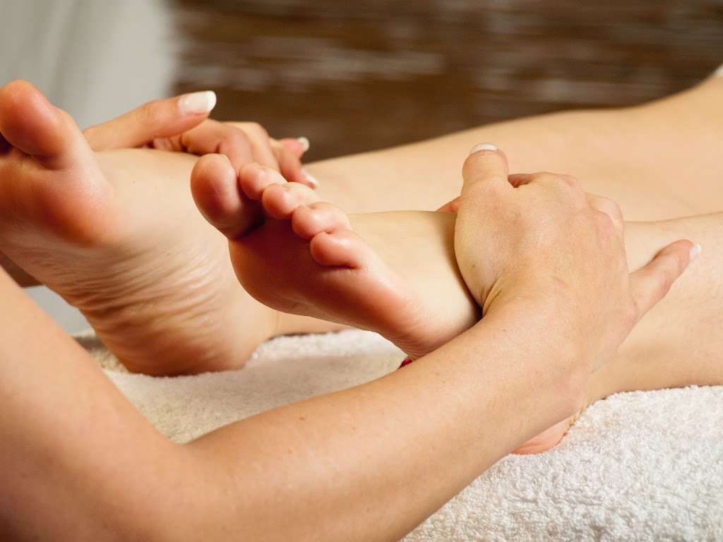 Magical Touch Therapist - Massage | 1010 SW 99th Ave, Pembroke Pines, FL 33025, USA | Phone: (786) 427-0247