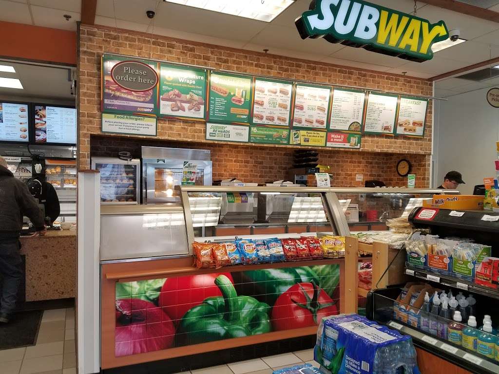 Subway Restaurants | 316 Lowell St, Wilmington, MA 01887, USA | Phone: (978) 657-8900