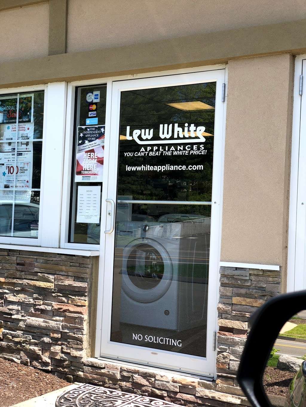 Lew White Appliances | 720 Main St, Monroe, CT 06468, USA | Phone: (203) 445-0515