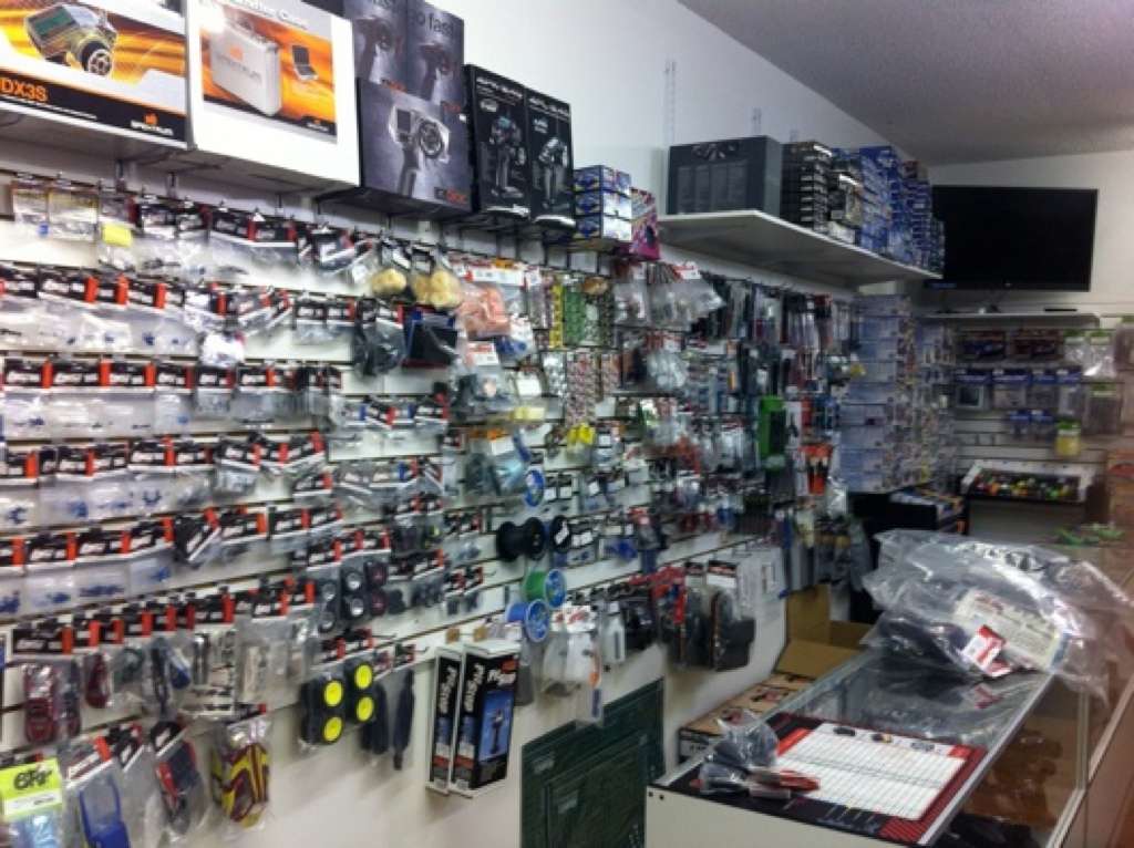 RC Street Shop | 5521 E Spring St, Long Beach, CA 90808, USA | Phone: (562) 425-9000