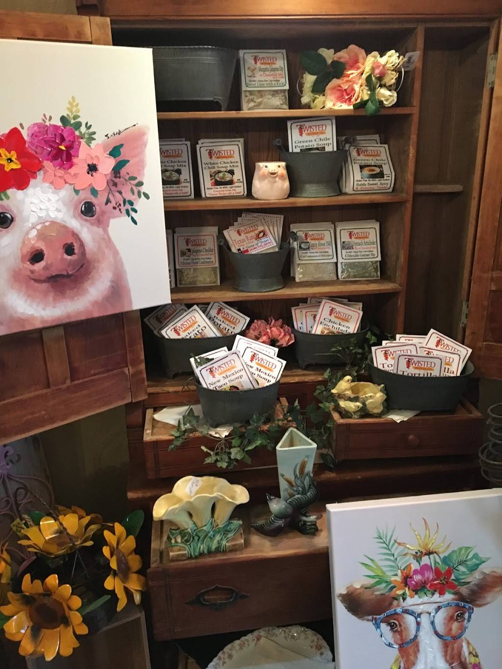 Little s Shop in the City | 317 W Main St, Azle, TX 76020, USA | Phone: (817) 752-2020