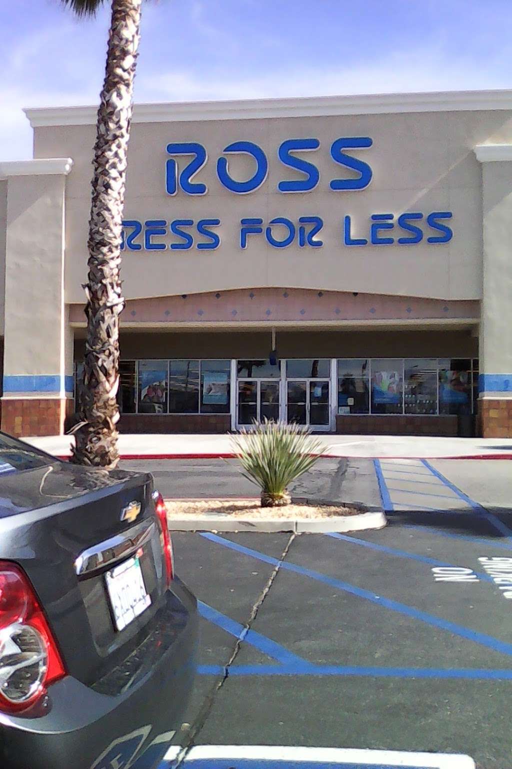 Ross Dress for Less | 39196 10th St W, Palmdale, CA 93551, USA | Phone: (661) 538-9937