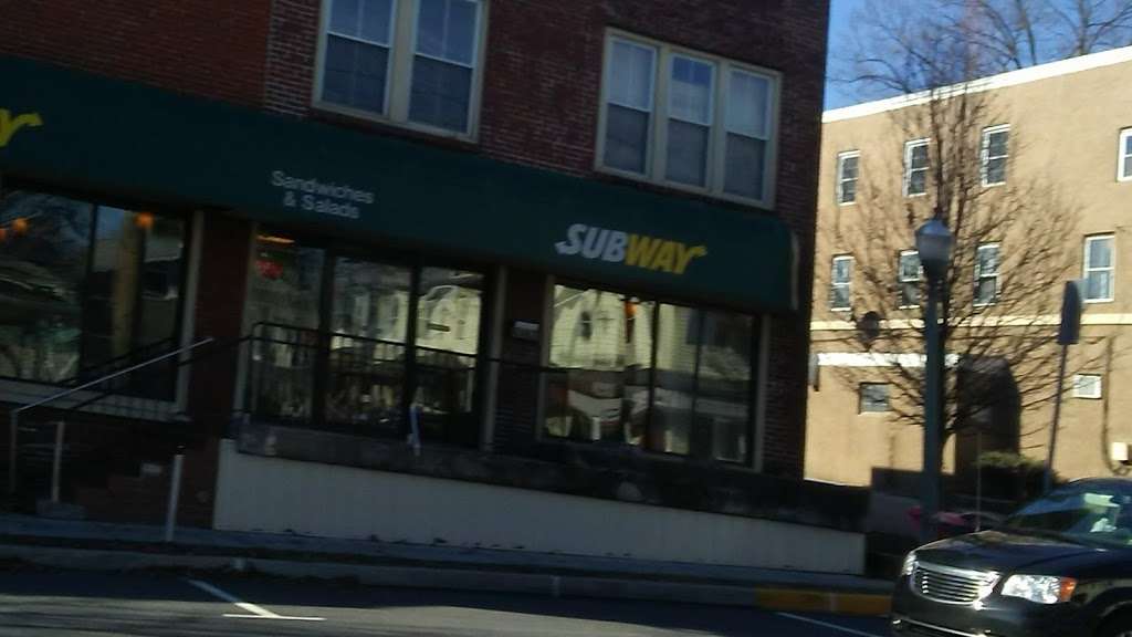 Subway Restaurants | 64 N Broad St, Lititz, PA 17543, USA | Phone: (717) 626-0405