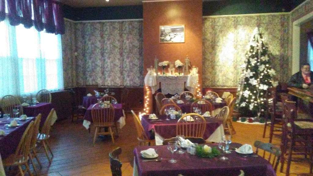 Chantillys Restaurant & Banquet Hall | 15 Berkley Rd, Barnesville, PA 18214, USA | Phone: (570) 467-8080