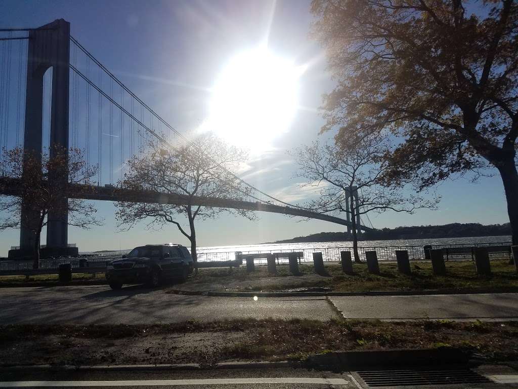 Verrazano Bridge/Lee Av | Brooklyn, NY 11209