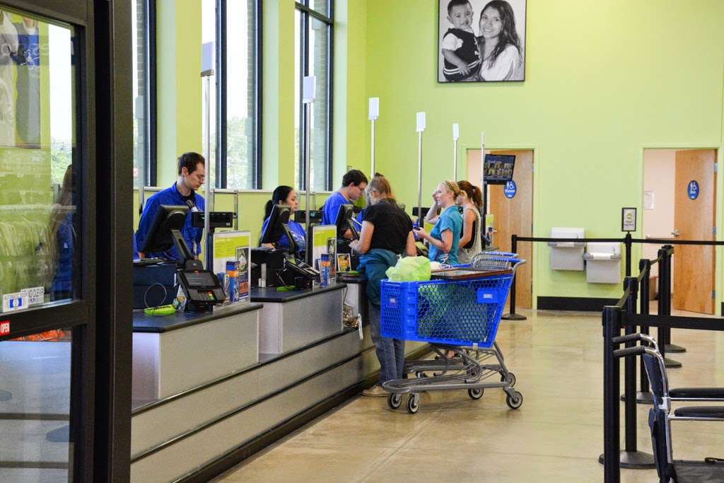 Goodwill Store | 6065 Main St, Whitestown, IN 46075, USA | Phone: (317) 769-5253