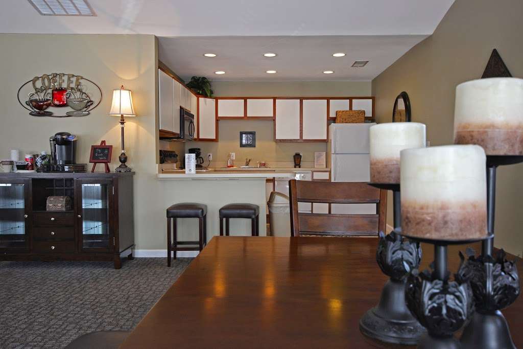 Canterbury House Apartments - Mann Road | 6505 Tanner Dr, Indianapolis, IN 46221, USA | Phone: (317) 821-3100