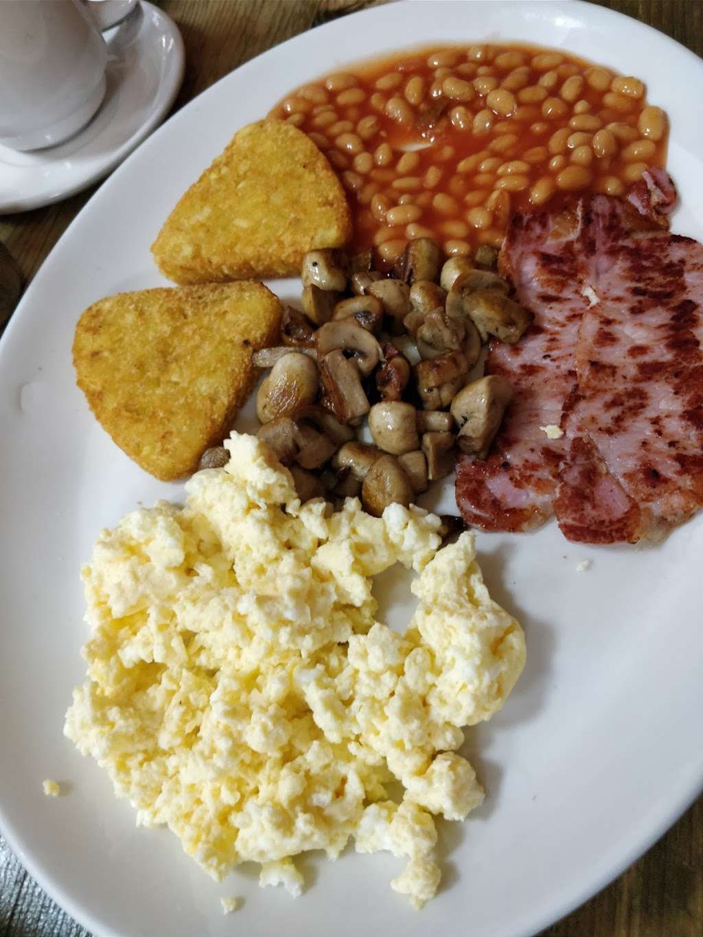 Caterham Cafe | 17 Godstone Rd, Caterham CR3 6RE, UK | Phone: 01883 348999