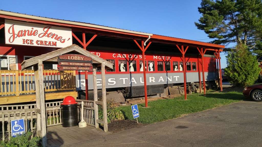 The Red Caboose Motel | 312 Paradise Ln, Ronks, PA 17572 | Phone: (717) 687-5000