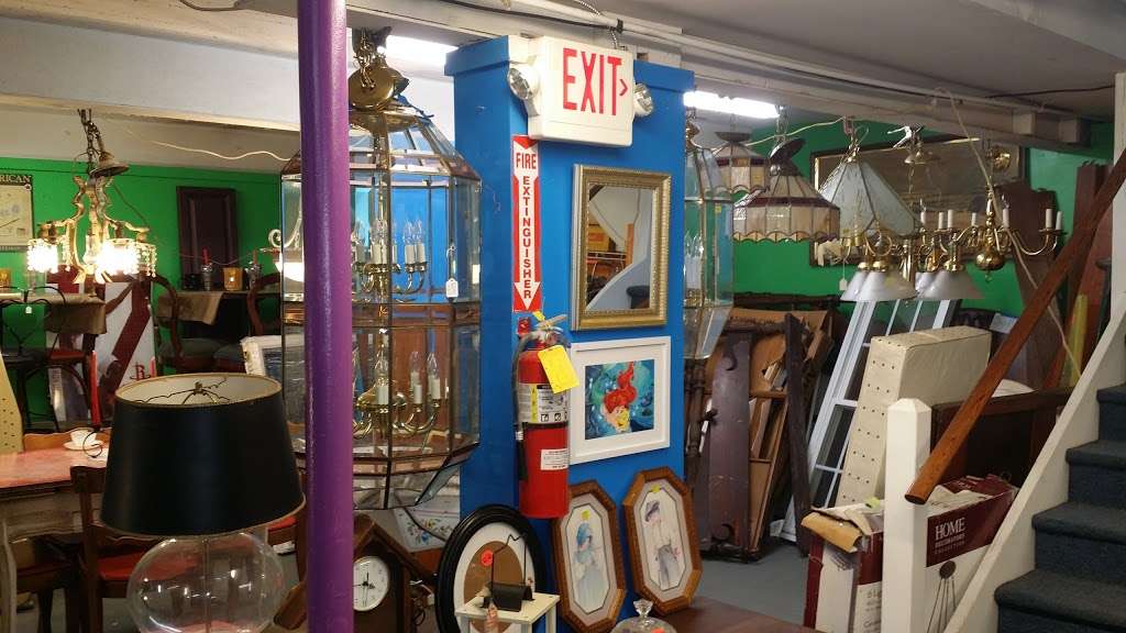 Country Bumpkin Antique & Collectibles | 420 Memorial Pkwy, Phillipsburg, NJ 08865, USA | Phone: (908) 859-0497