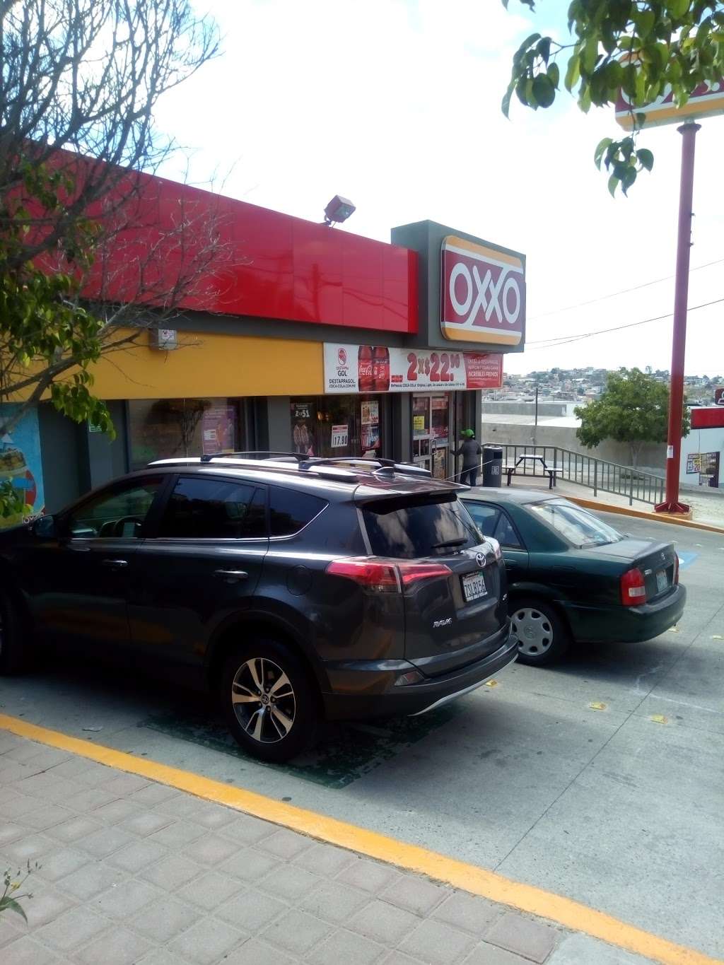 OXXO | Paseo de Los Parques 14891, El Valle, 22116 Tijuana, B.C., Mexico