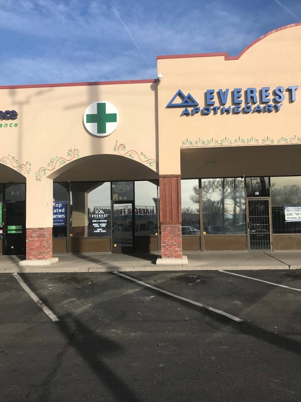 Everest Apothecary - South Valley | 4201 Central Ave NW Suite B-6, Albuquerque, NM 87105, USA | Phone: (505) 836-8620