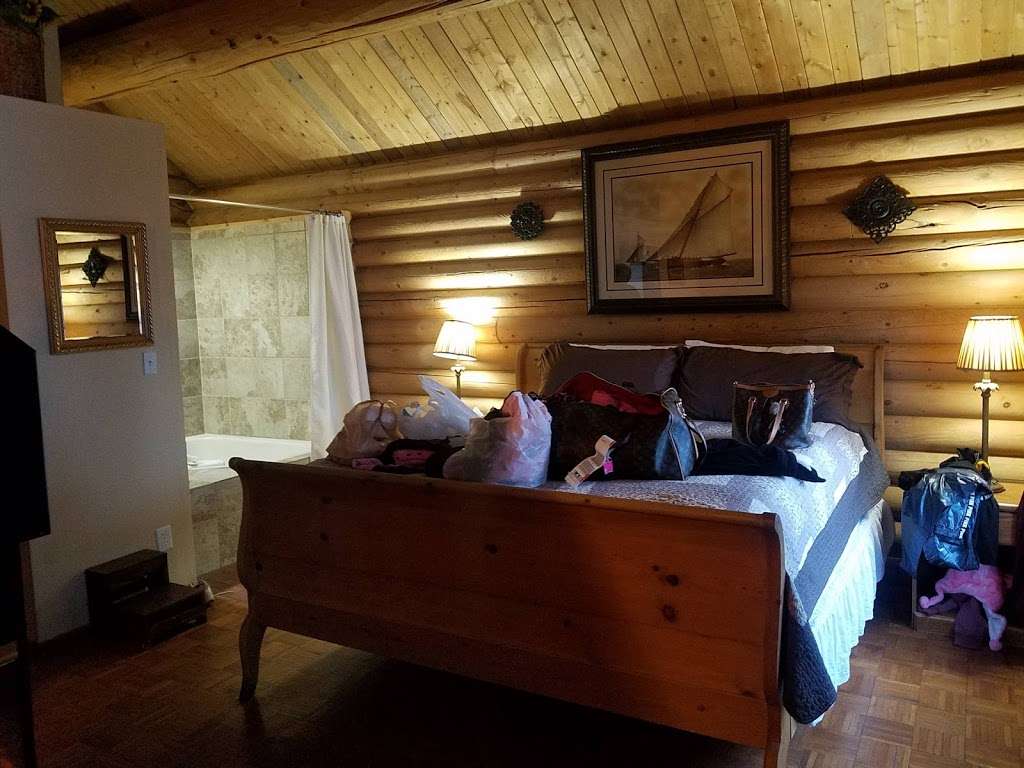 Mt Charleston CABINS | 5355 Kyle Canyon Rd, Las Vegas, NV 89124, USA | Phone: (702) 872-5408