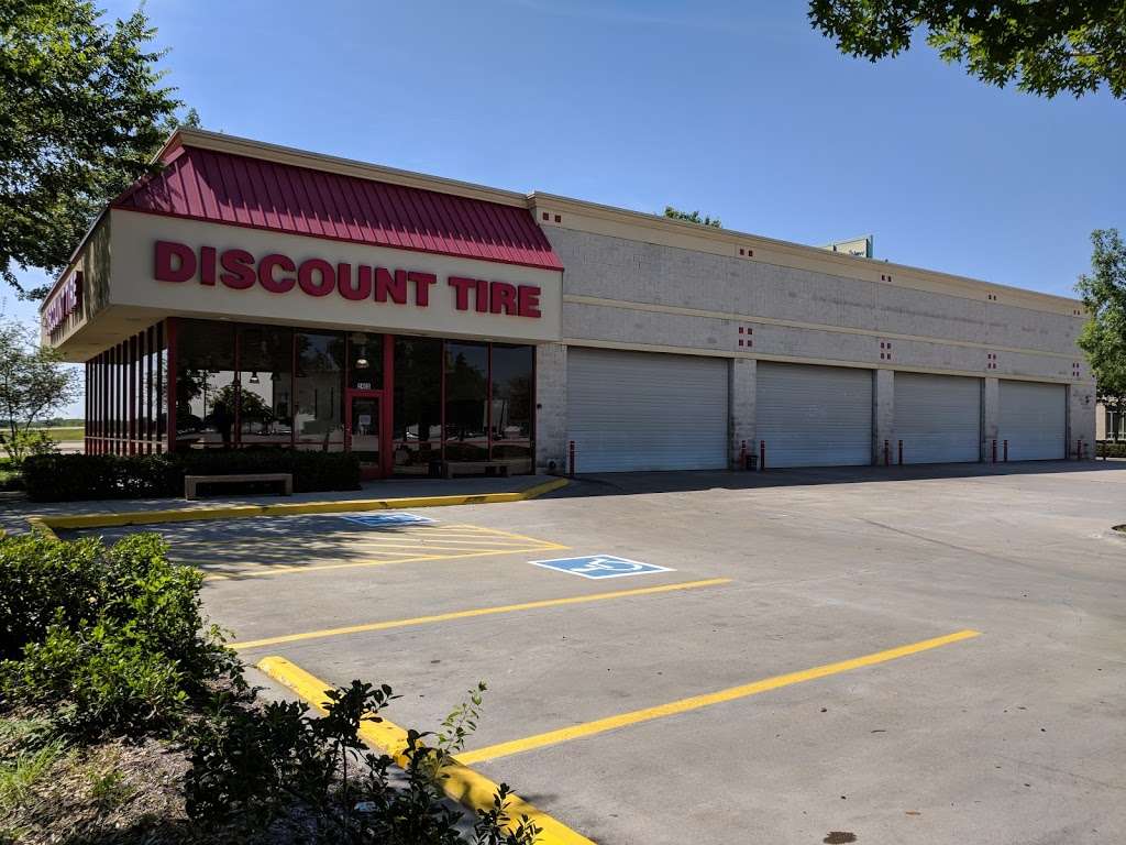 Discount Tire | 2405 E Grapevine Mills Cir, Grapevine, TX 76051, USA | Phone: (972) 539-7171