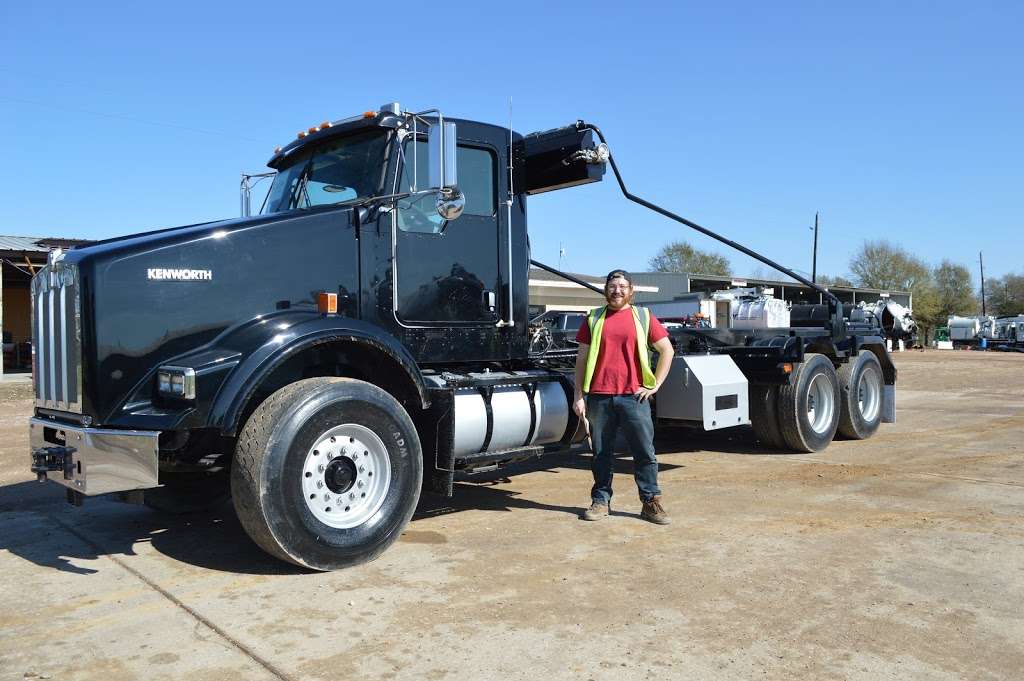 Oil Field Truck World | 523 FM 359 Rd S, Brookshire, TX 77423, USA | Phone: (888) 258-1564