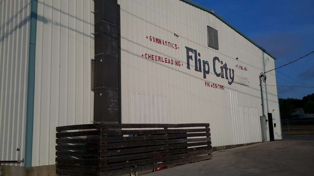 Flip City | 13775 Higgins Rd, San Antonio, TX 78217, USA | Phone: (210) 655-7951