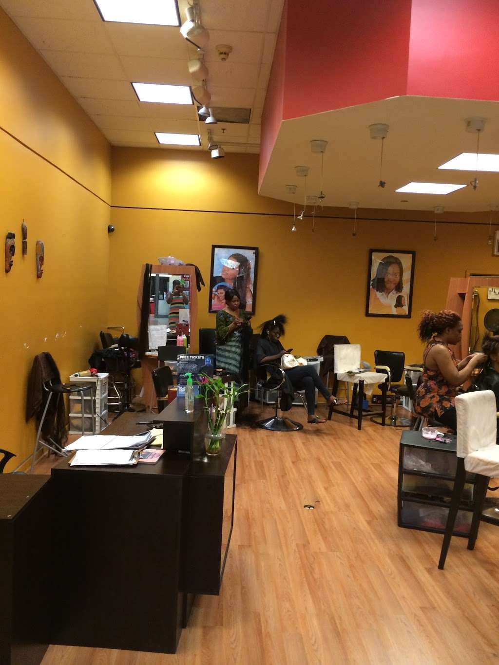 Hair Braiding Studio LLC | 7501 W Cermak Rd, North Riverside, IL 60546, USA | Phone: (708) 447-6633