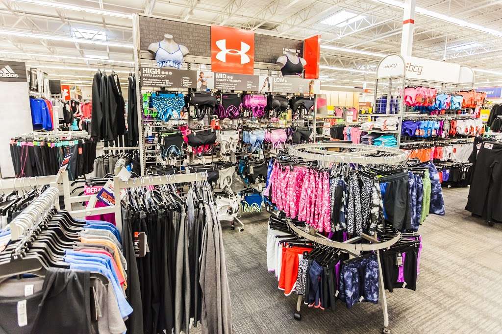 Academy Sports + Outdoors | 9781 Quivira Rd, Overland Park, KS 66215 | Phone: (913) 227-1600