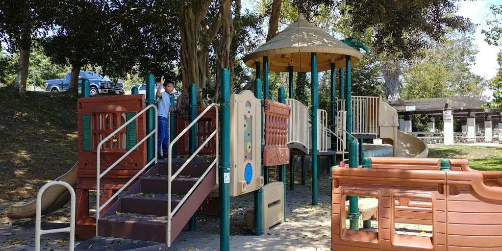 Deane Dana Friendship Park and Nature Center | 1805 W 9th St, San Pedro, CA 90732, USA | Phone: (310) 519-6115