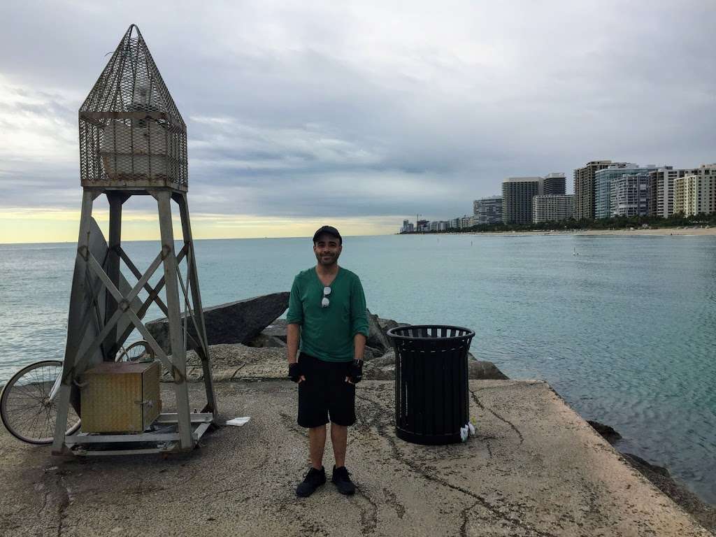 Collins Av & Haulover Pier | Florida 33154, USA