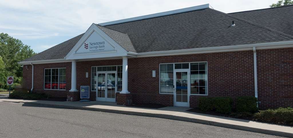 Newtown Savings Bank - Brookfield | 99 Federal Rd, Brookfield, CT 06804, USA | Phone: (203) 775-4164